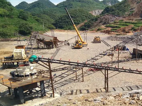 250-300t/h Quarry Stone Crushing Plant in Zambia
